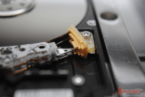 Zamienione głowice w dysku Samsung