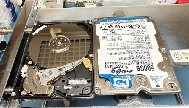 Proces odzyskiwania danych z uszkodzeń Fizycznych