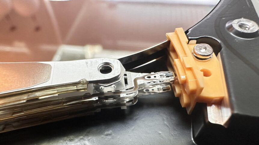 Odzyskiwanie danych z dysku twardego