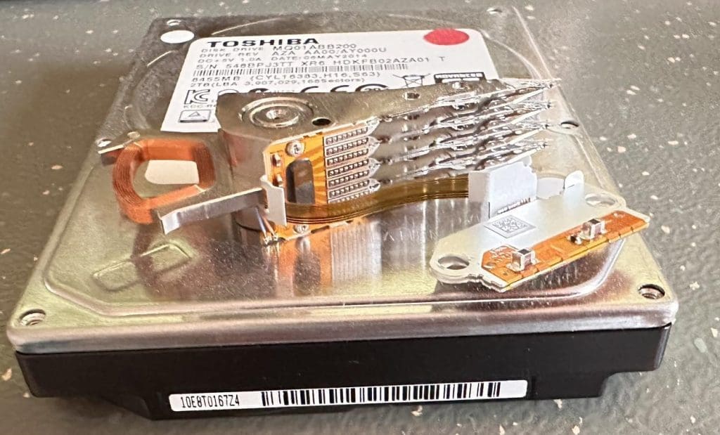 Odzyskiwanie danych z uszkodzonego dysku twardego HDD