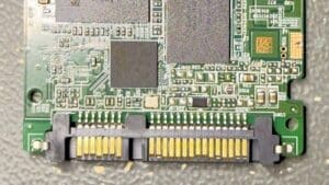 Odzyskiwanie danych z dysku SSD z interfejsem SATA
